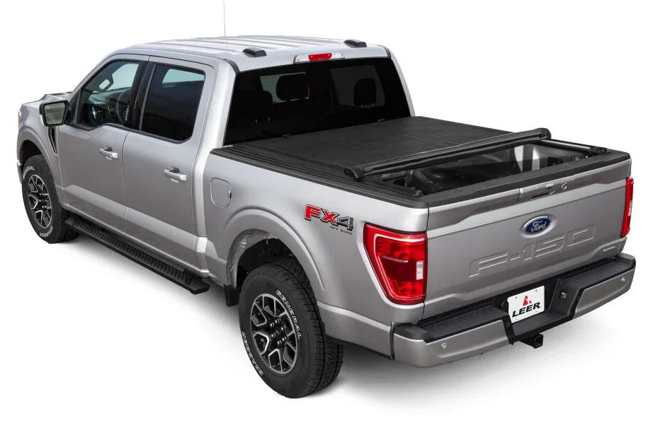 610112 – LEER Tonneau Cover, Soft Roll-up Black Vinyl - view 2